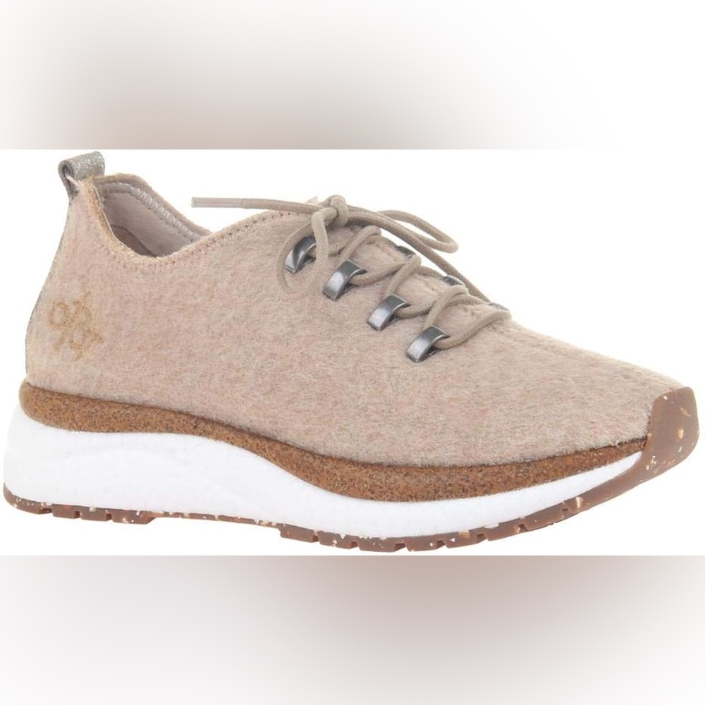 OTBT Women's Courier Wool Blend Sneakers size 8.5